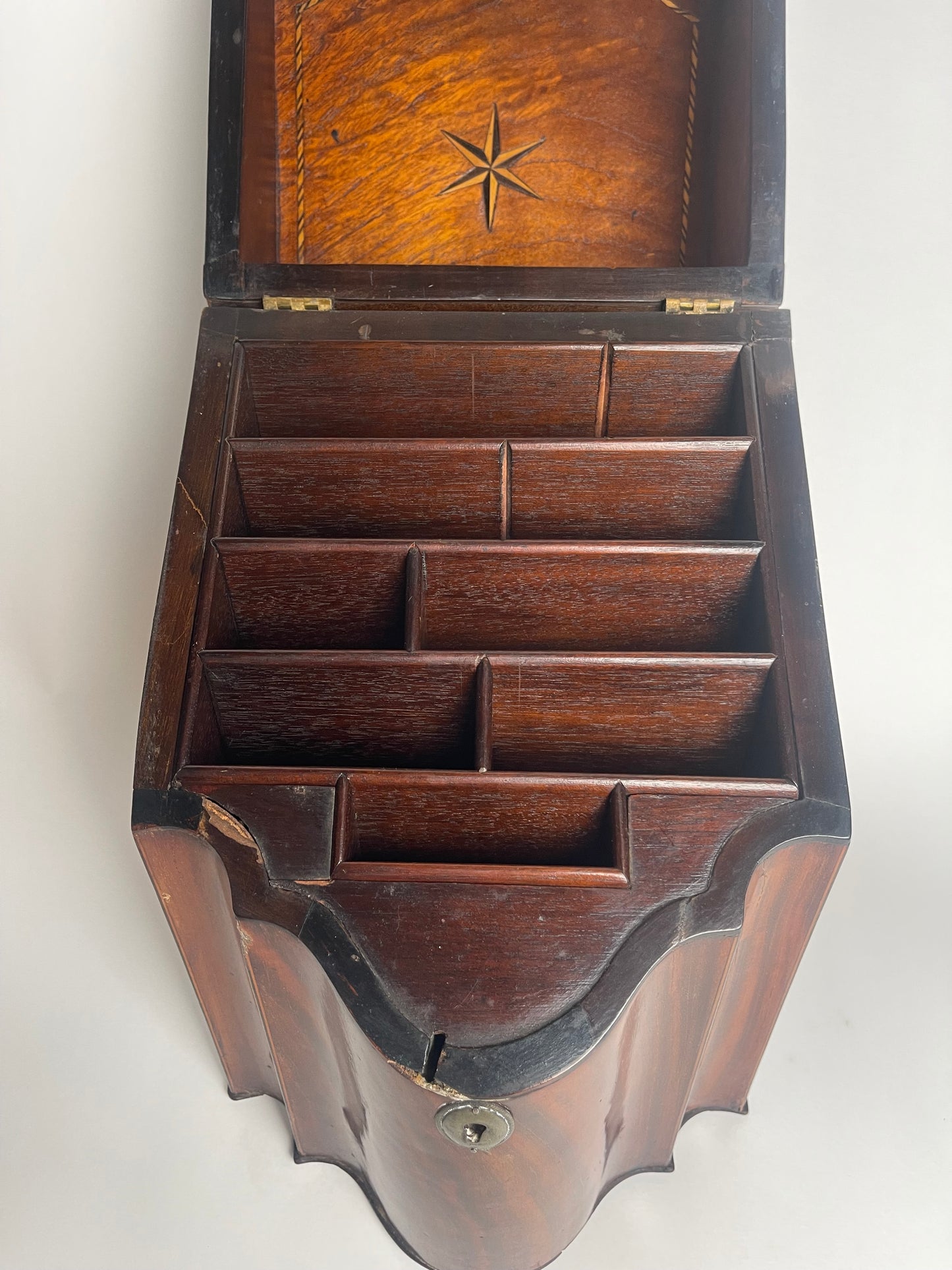 Knife Box