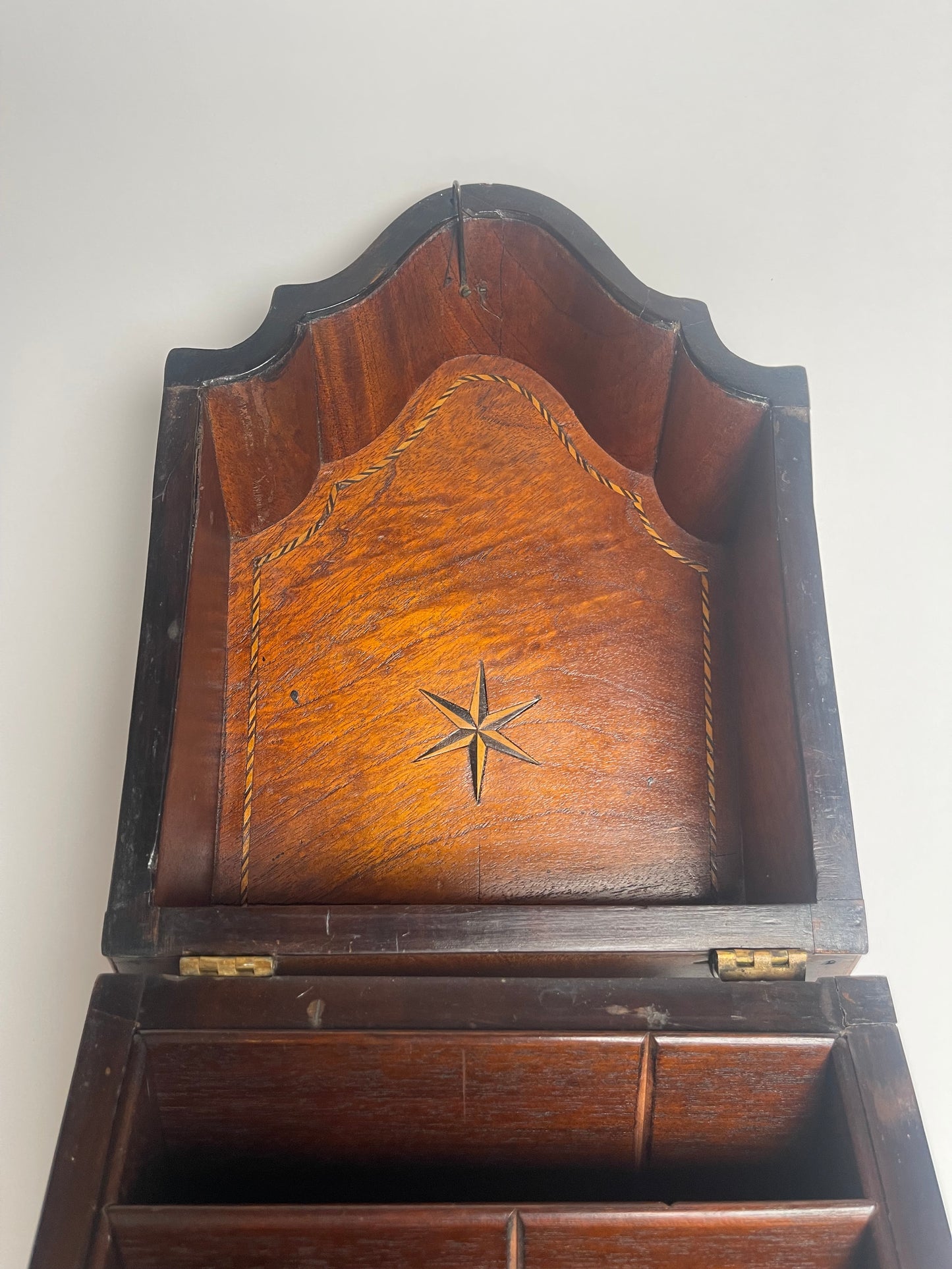 Knife Box