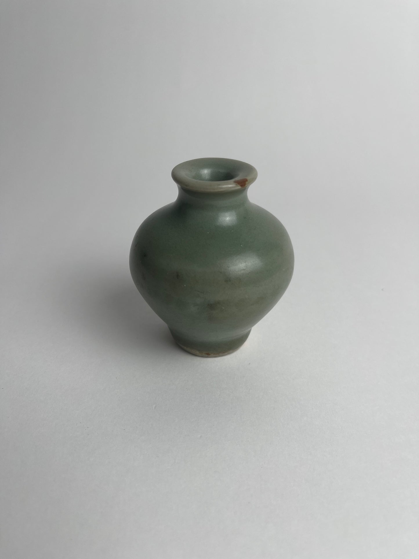 Celadon Jarlet