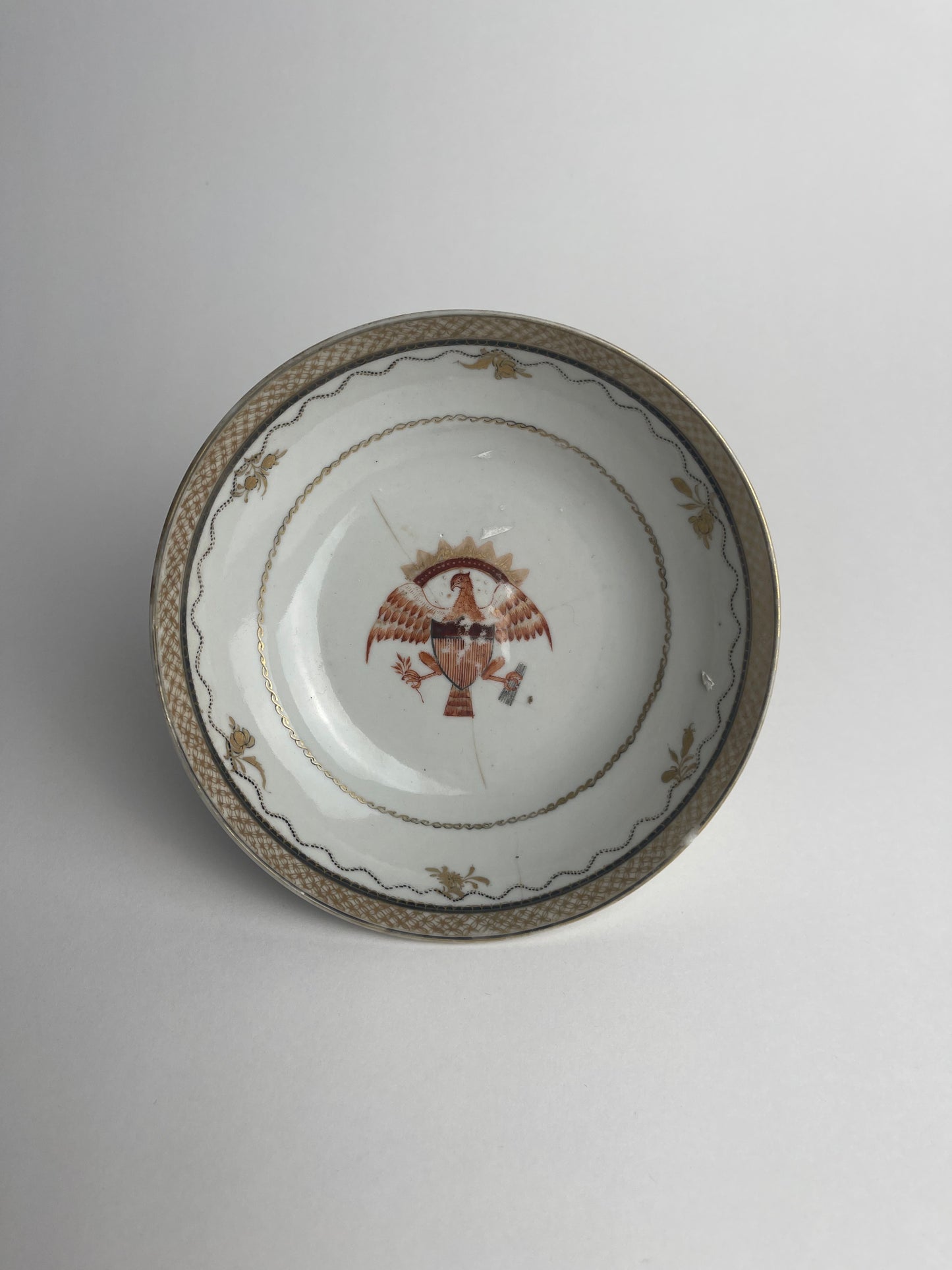 Eagle Saucer