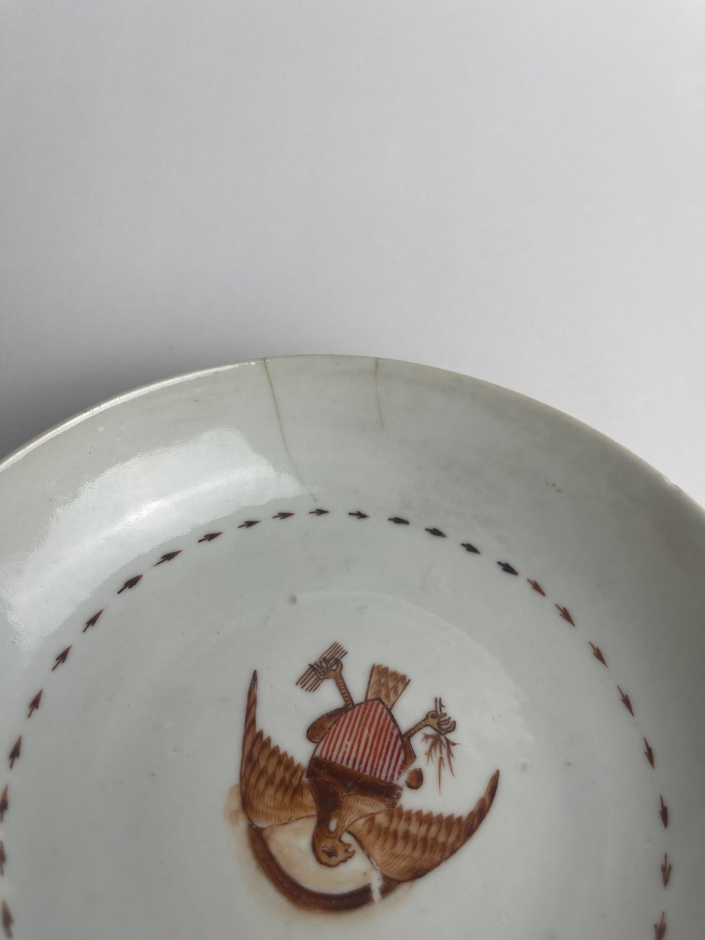 Eagle Saucer