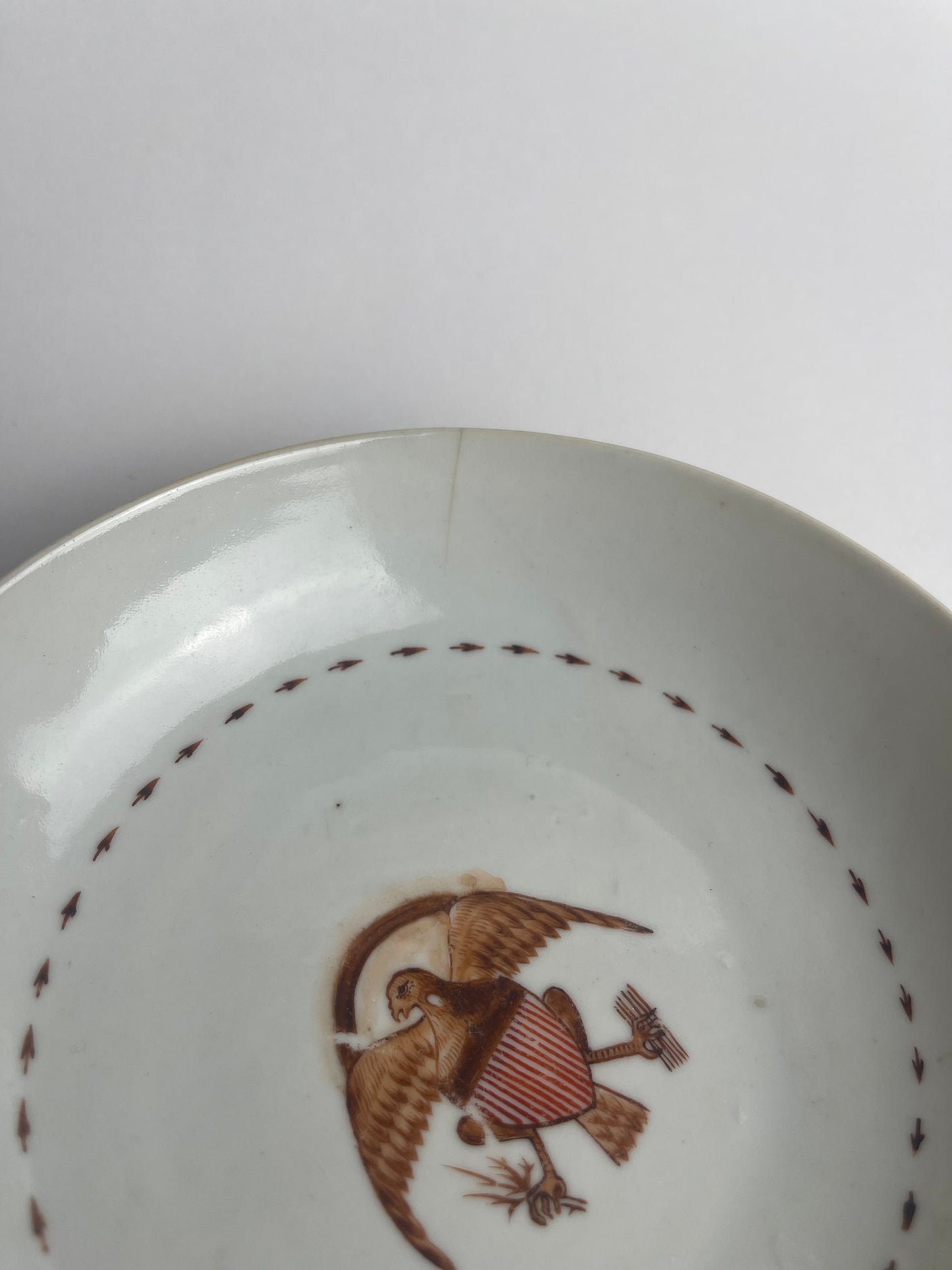 Eagle Saucer