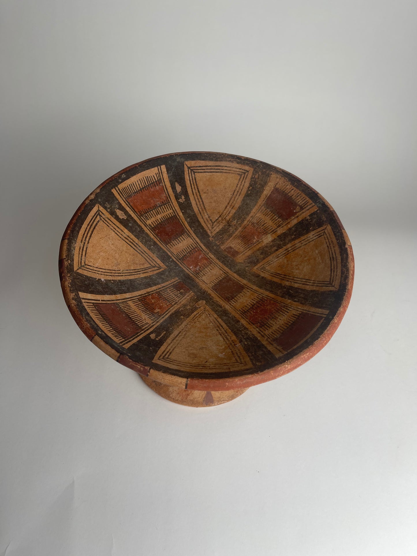 Pedestal Dish