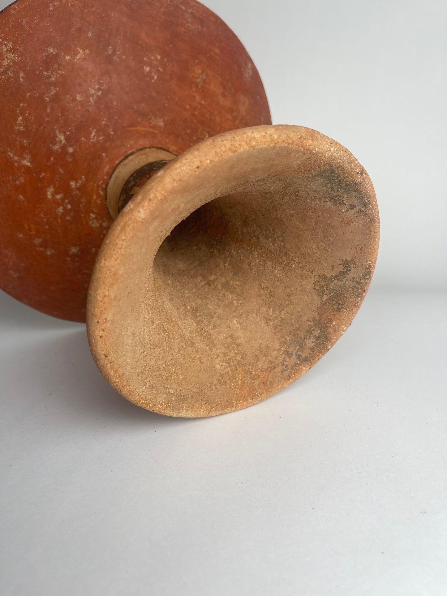 Pedestal Dish