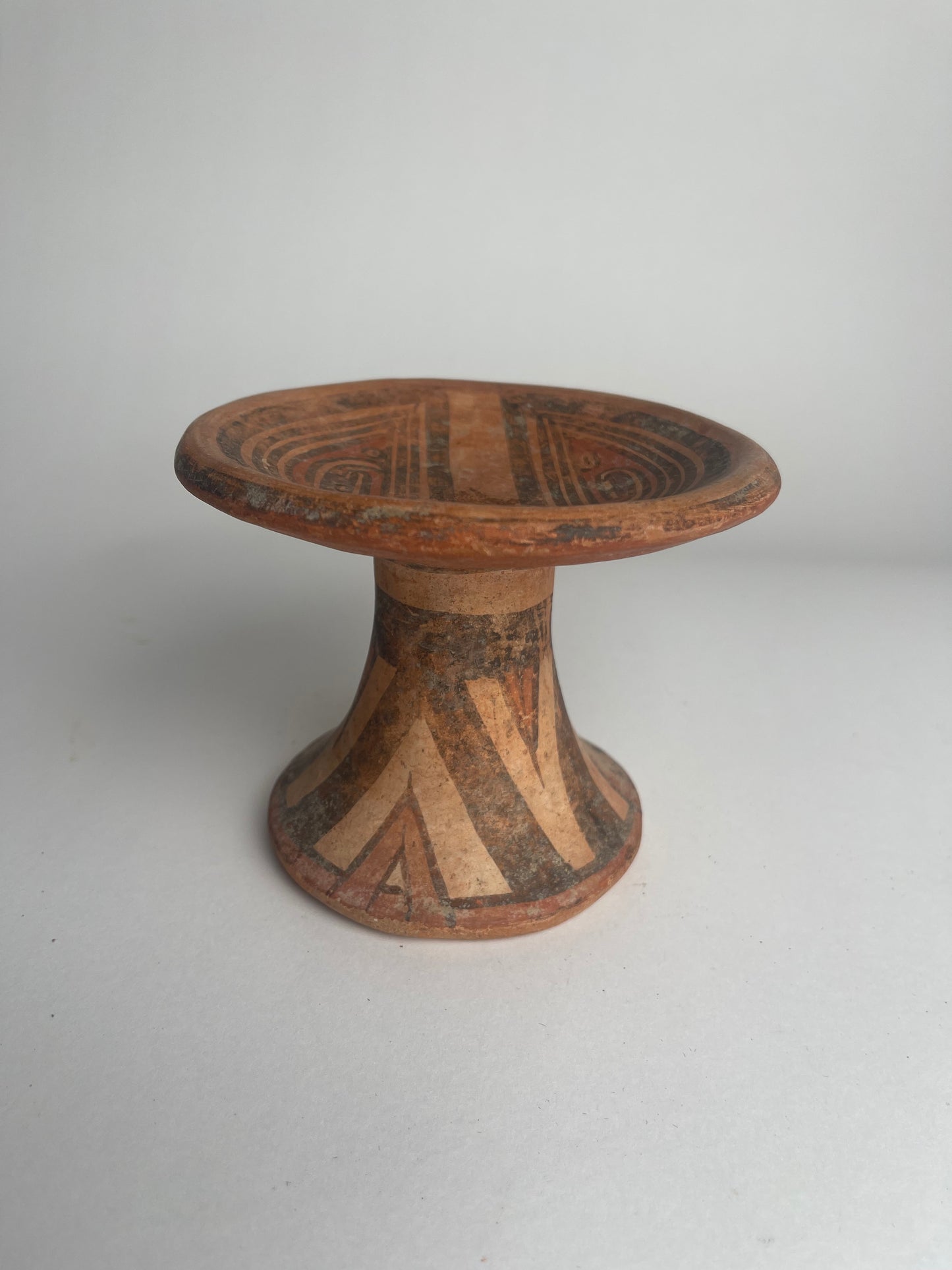 Pedestal Dish