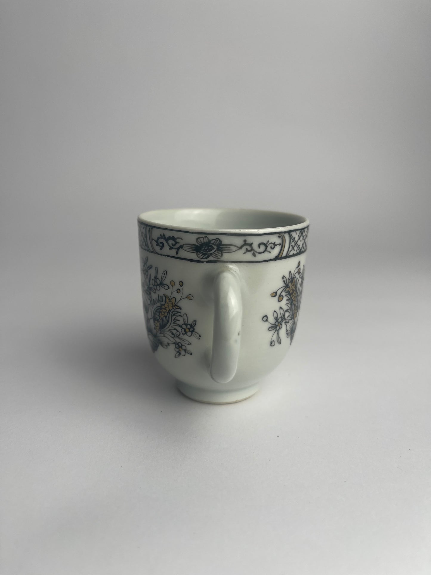 Cup