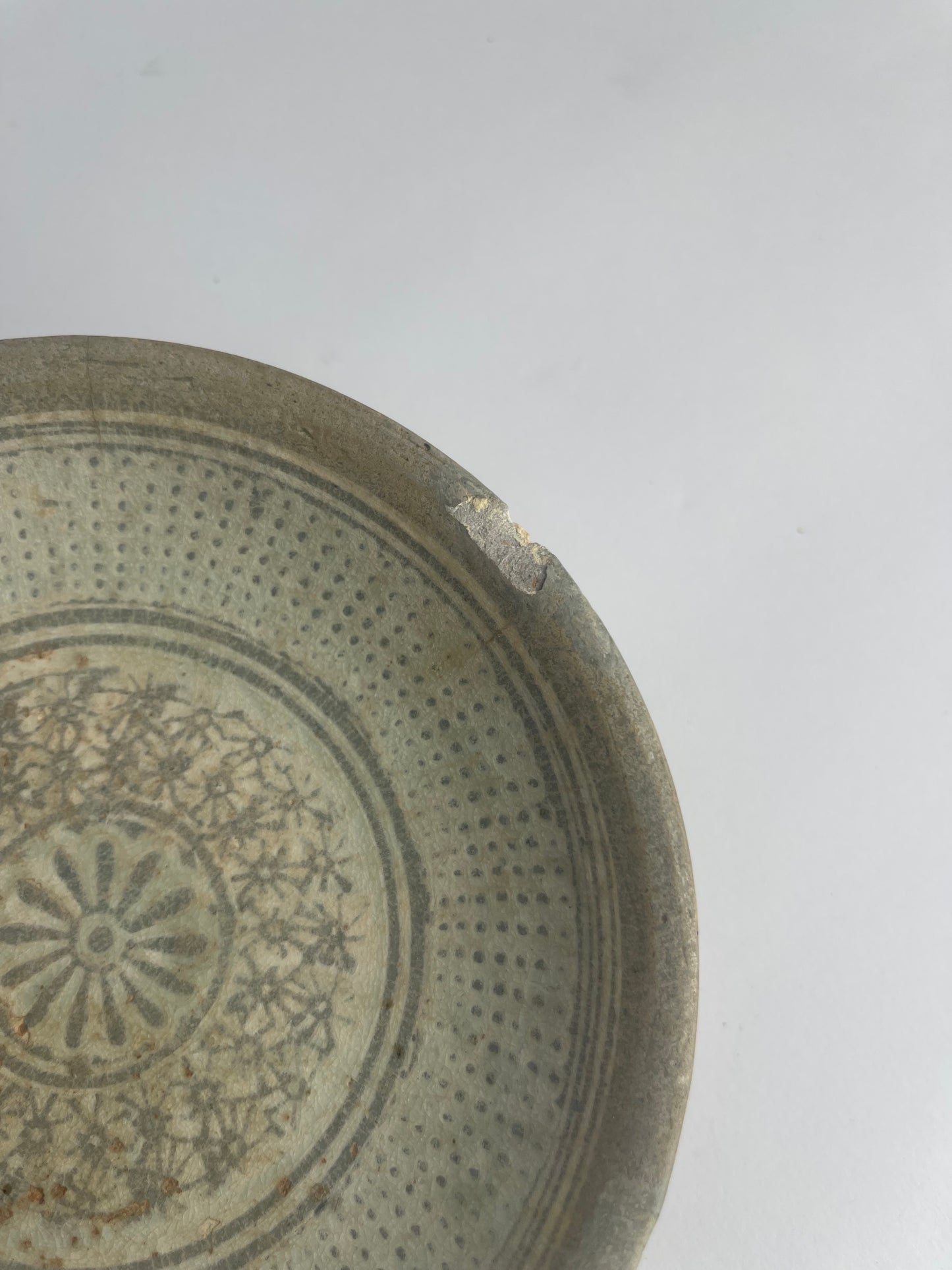 Buncheong Dish
