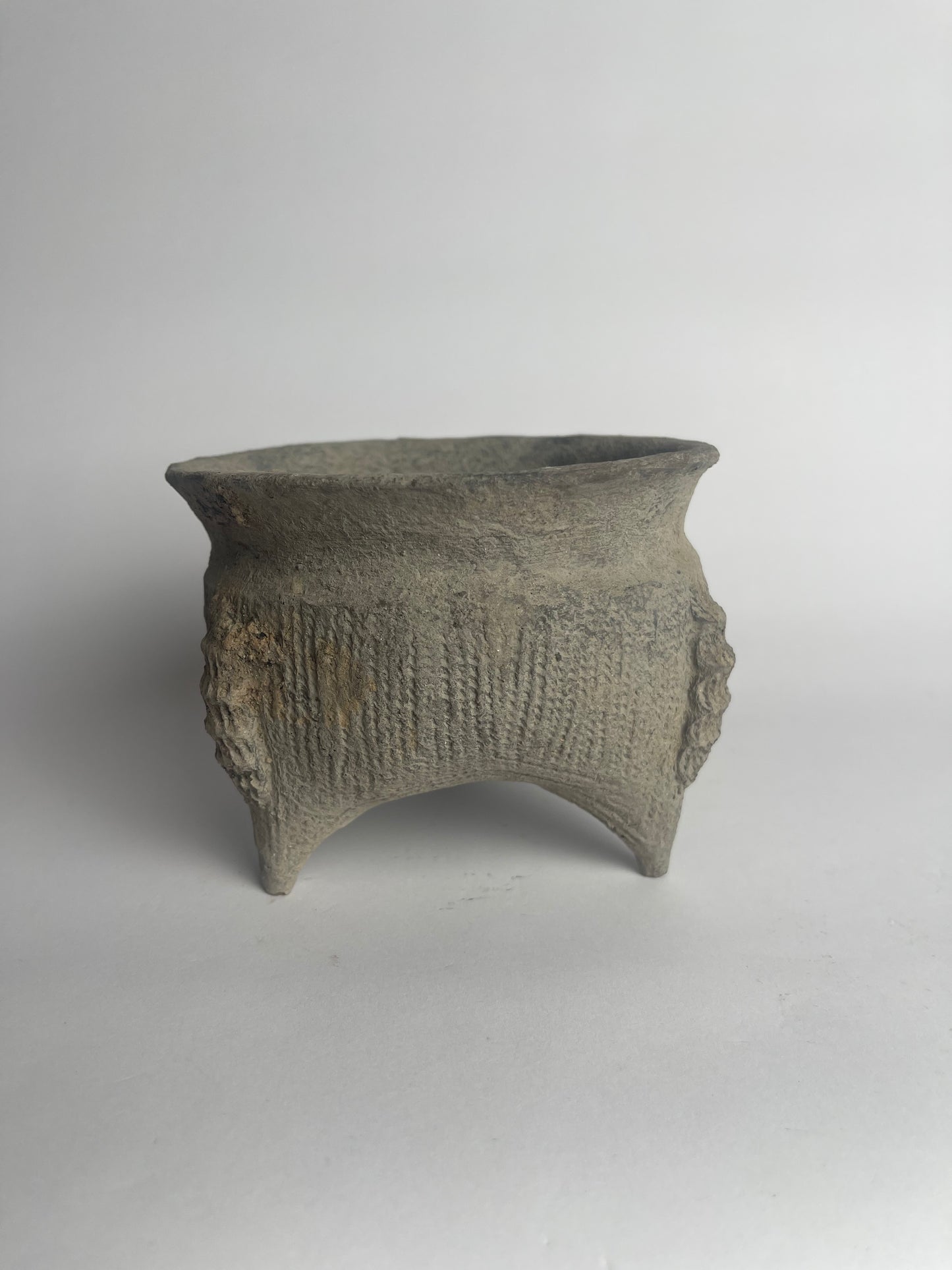 Tripod Vessel