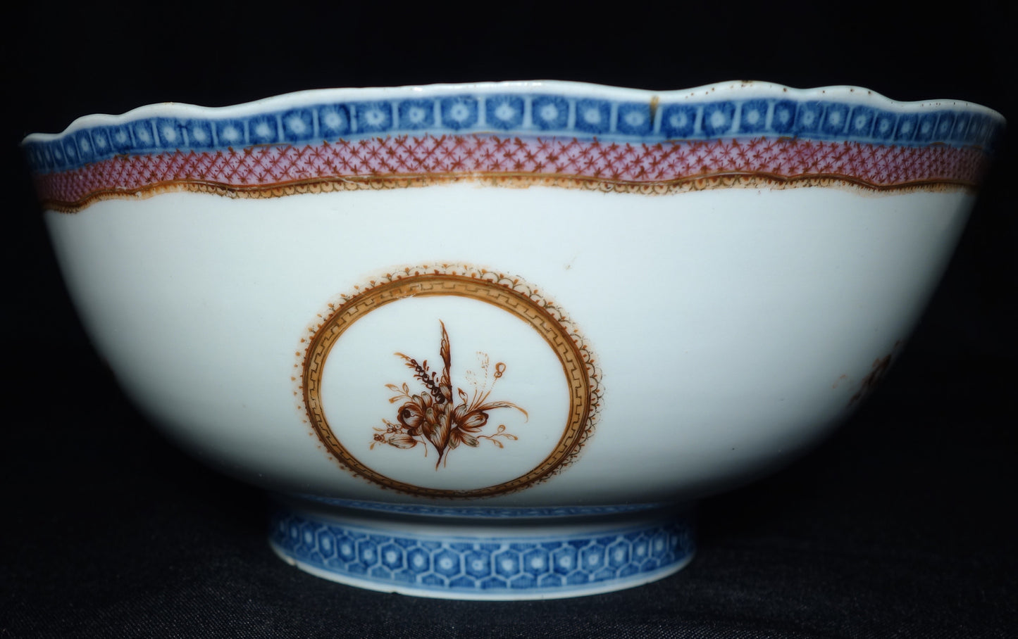 Chinese Export Fitzhugh Bowl