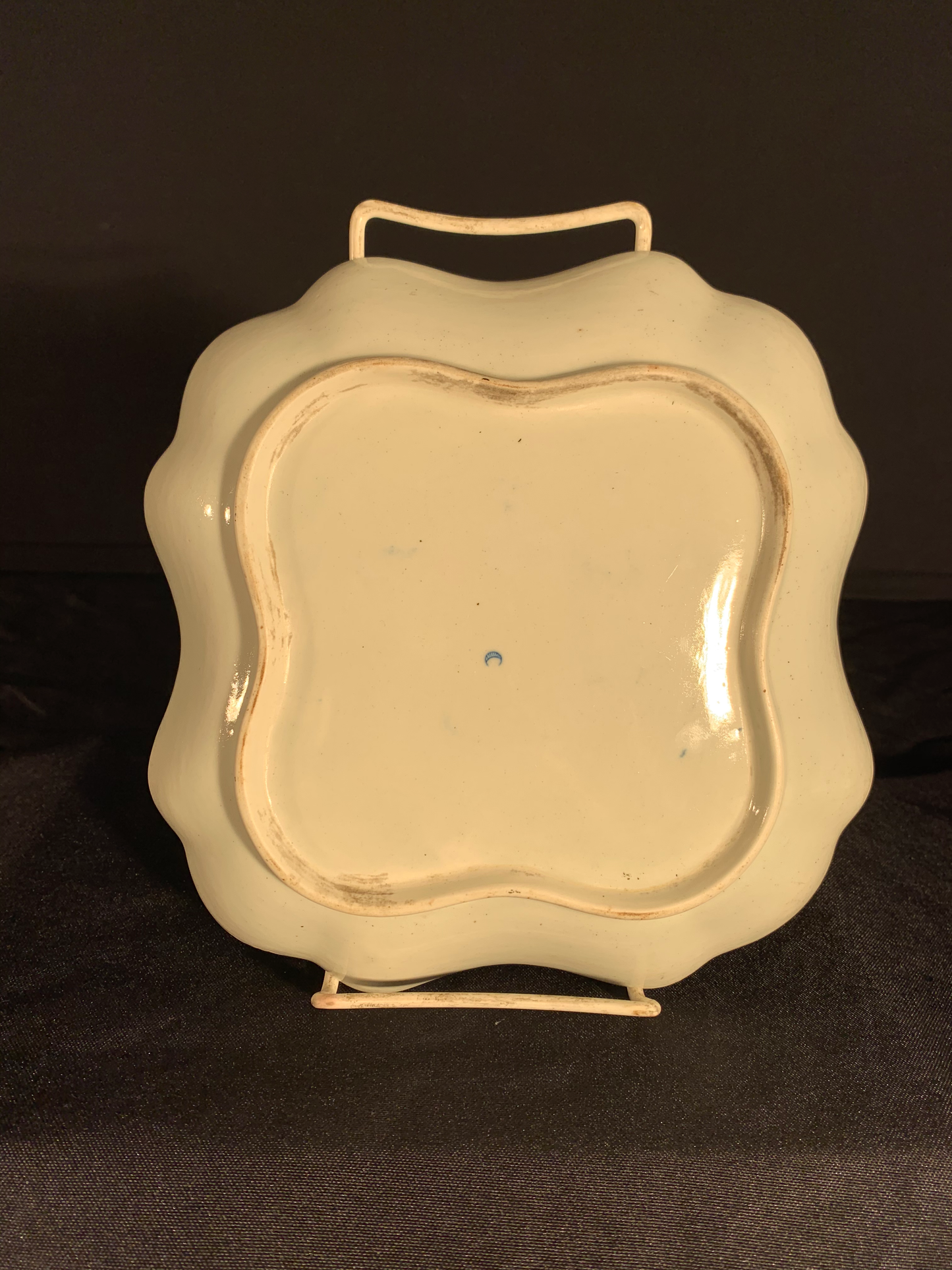 Gillyflower Dish