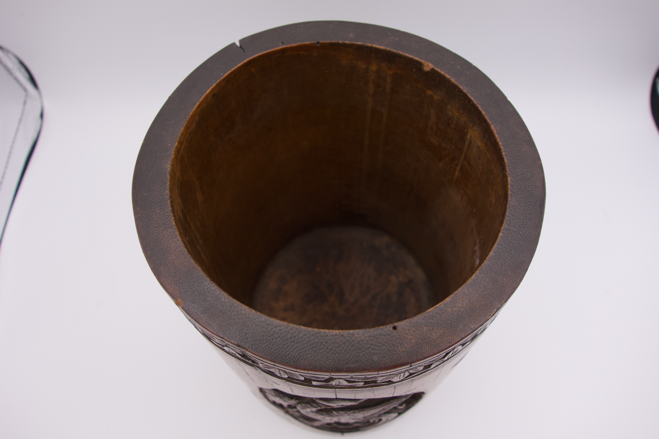 Bamboo Brush Pot (Bitong)