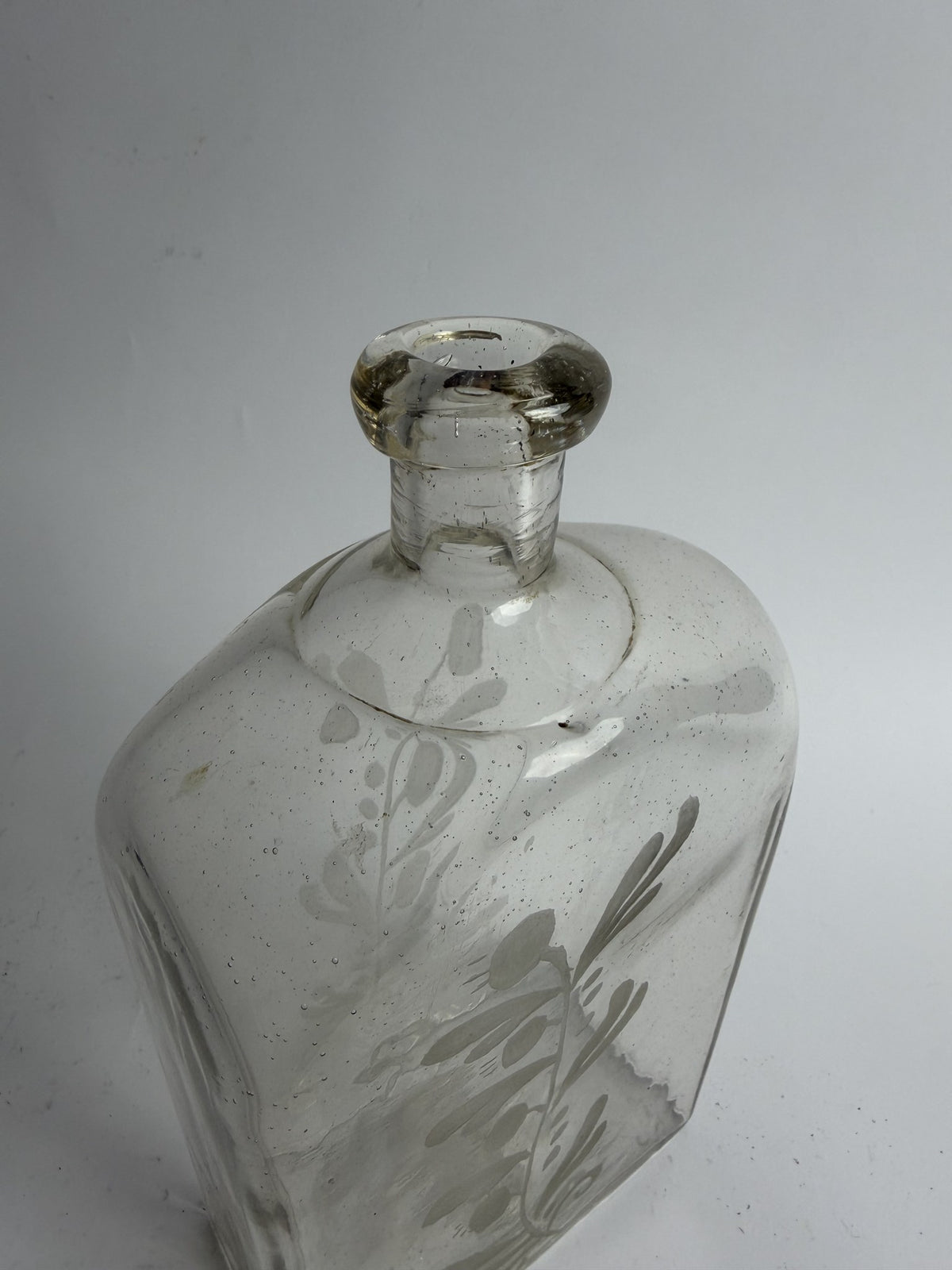 Engraved Glass Case Gin Bottle