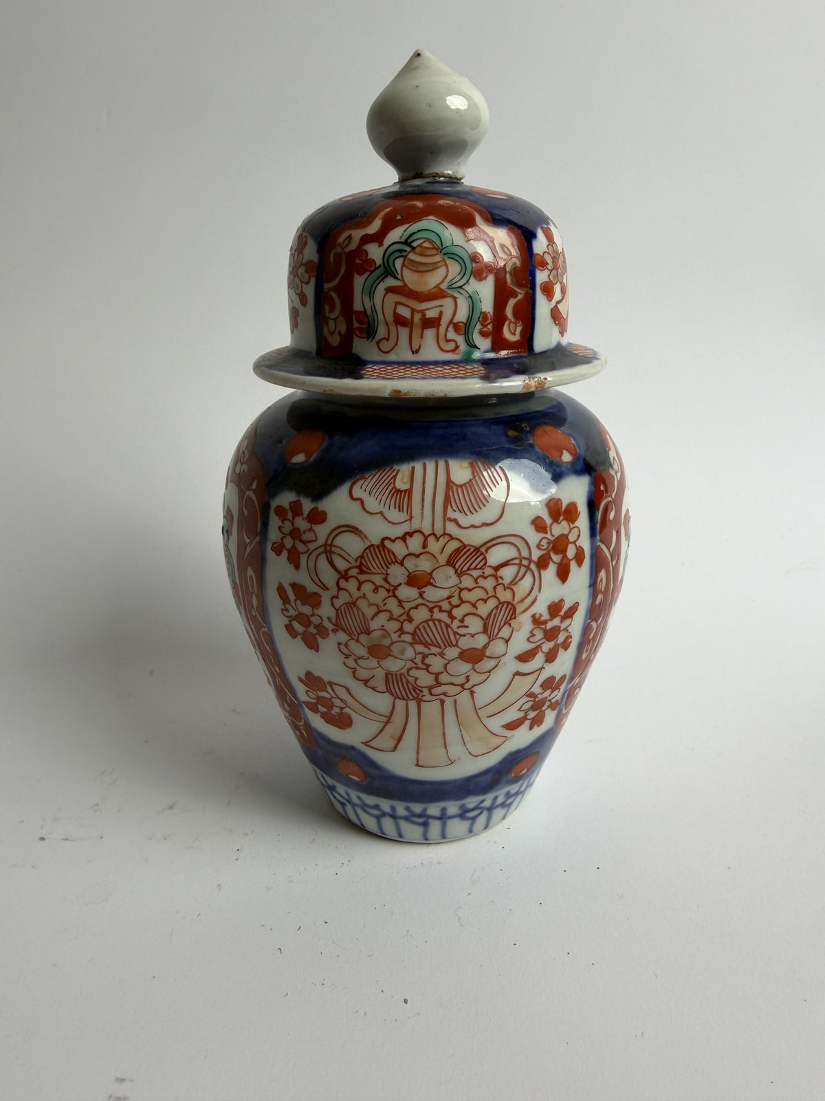 Japanese Imari Lidded Jar