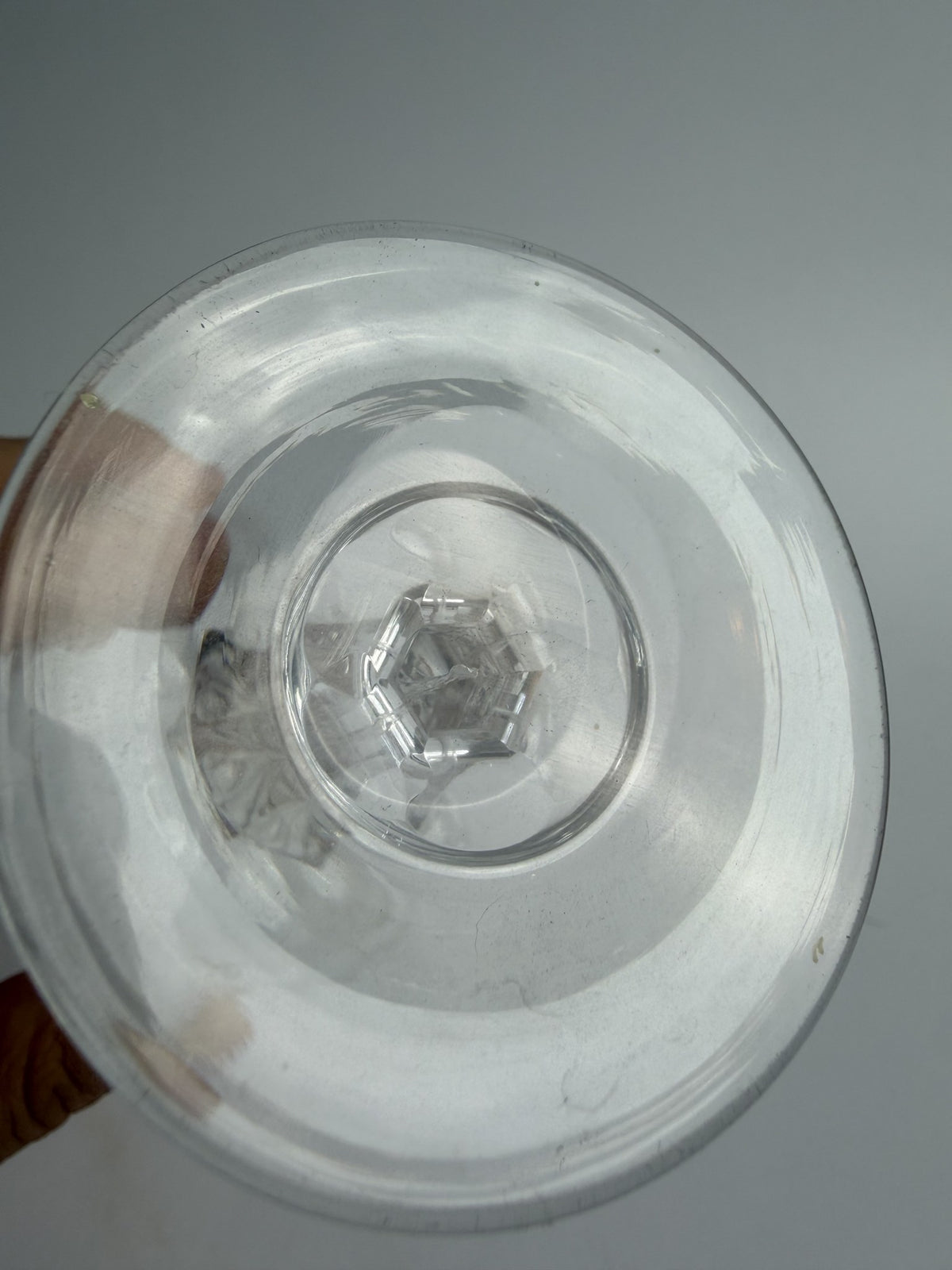 Facet-Stem Wine Glass