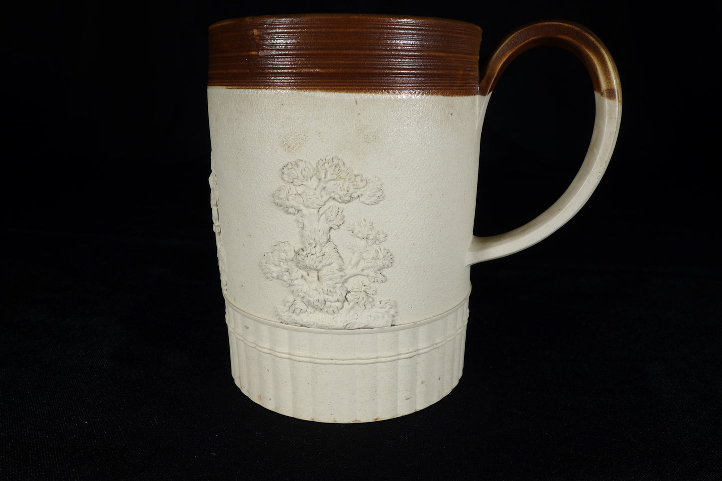 Stoneware Sprigged Tankard