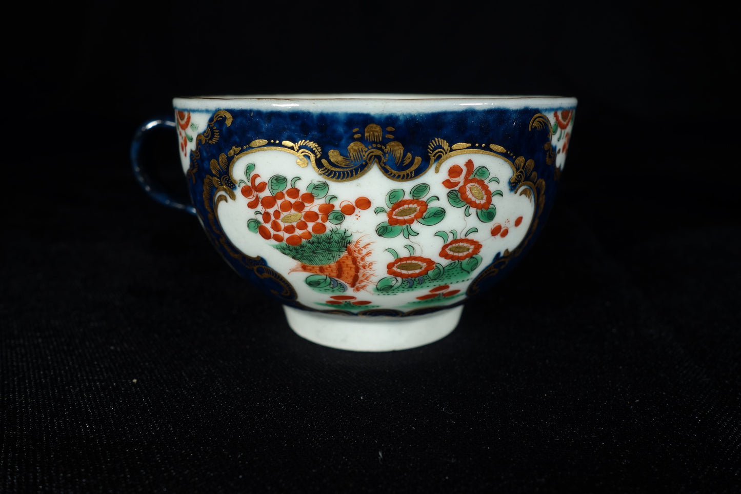 Worcester "Rich Kakiemon" cup