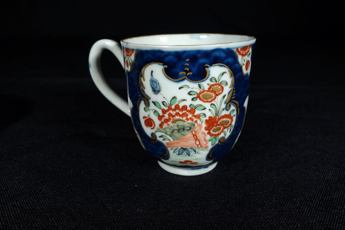 Worcester "Rich Kakiemon" cup and saucer
