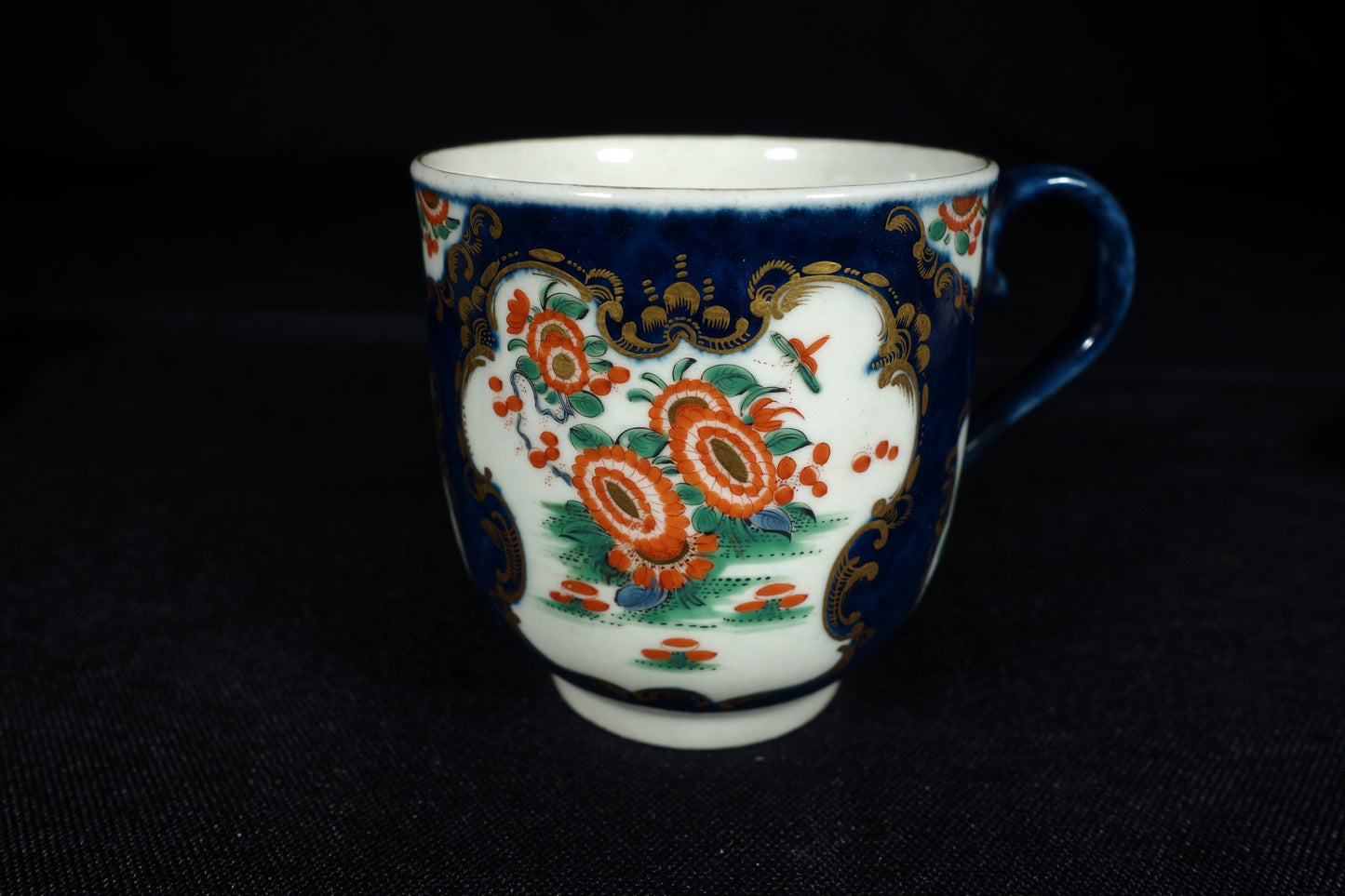 Worcester "Rich Kakiemon" cup and saucer