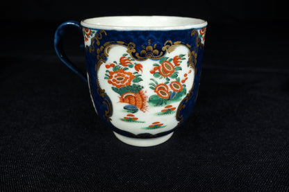 Worcester "Rich Kakiemon" cup and saucer