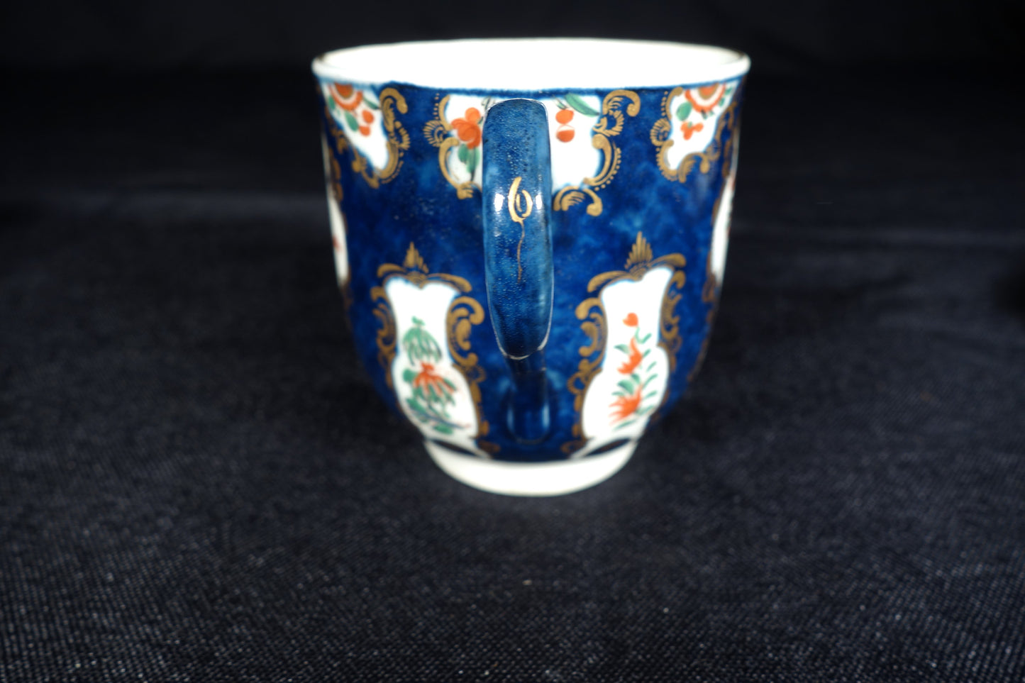 Worcester "Rich Kakiemon" cup and saucer