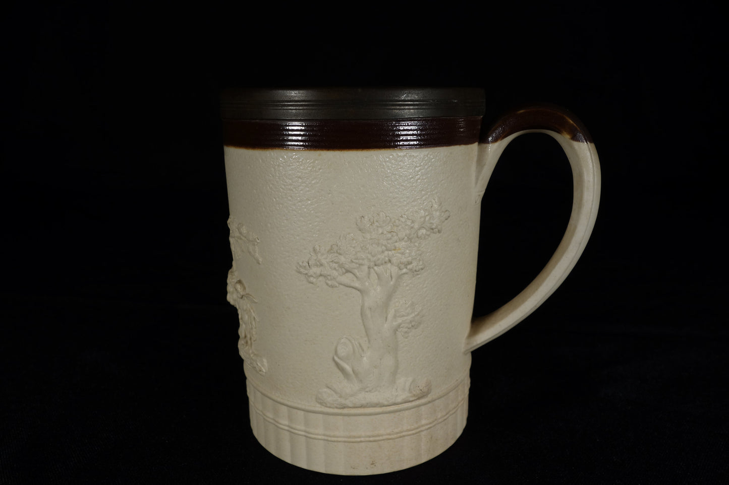 Stoneware Sprigged Tankard