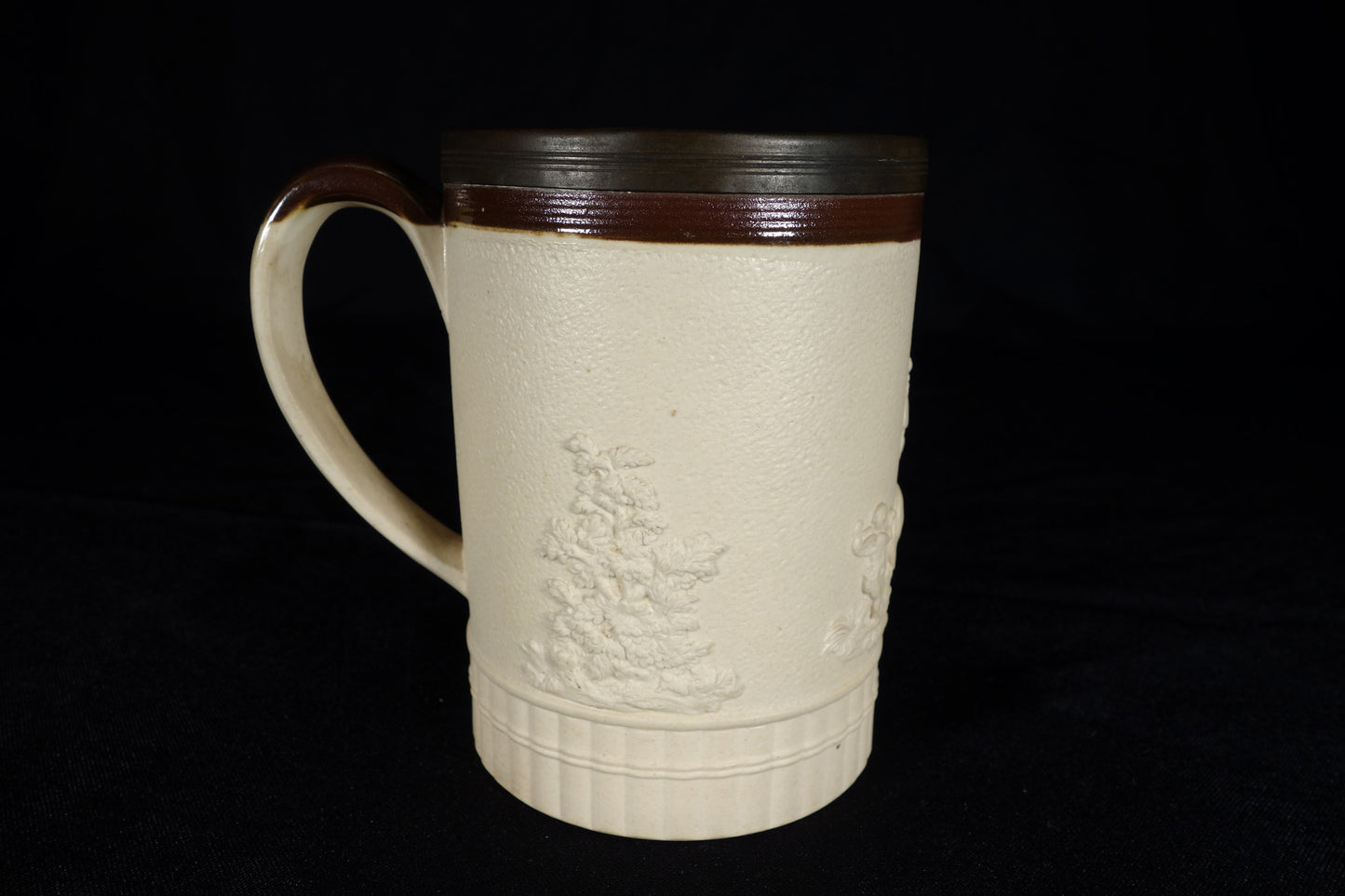 Stoneware Sprigged Tankard