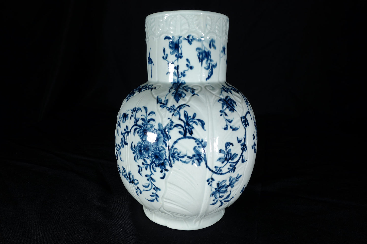 Worcester Cabbage Leaf Floral Jug