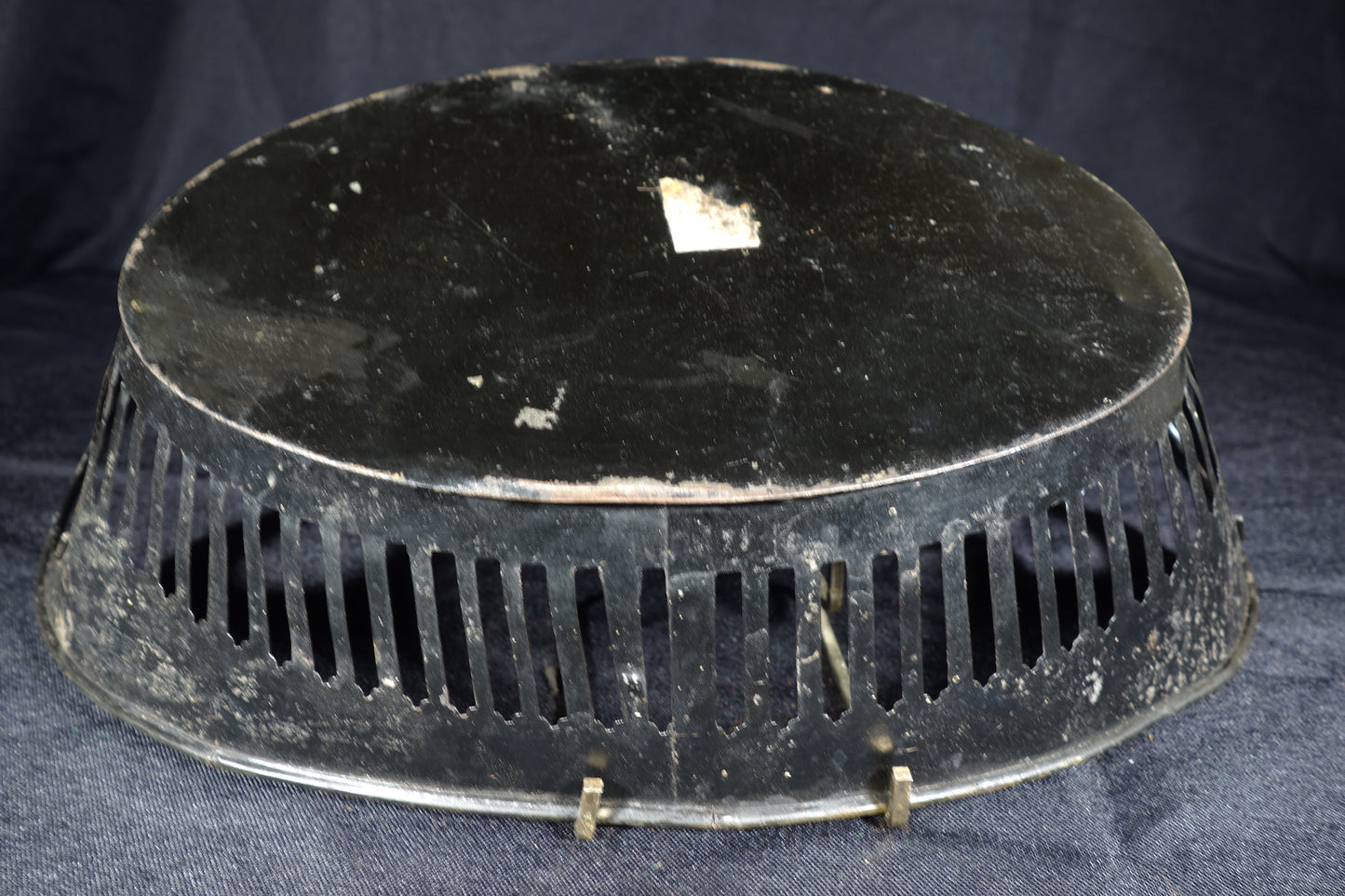 Reticulated Toleware Tray