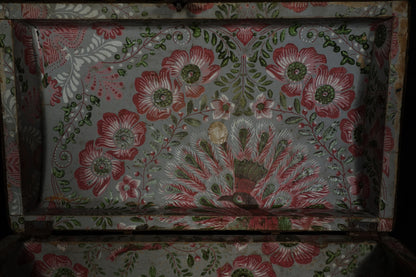 Wallpaper Dome-top Box