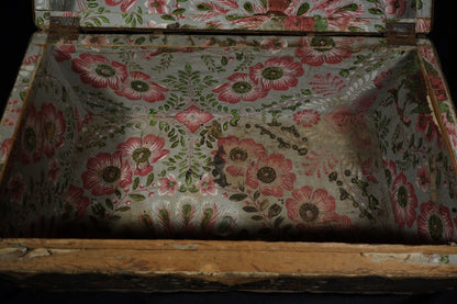 Wallpaper Dome-top Box