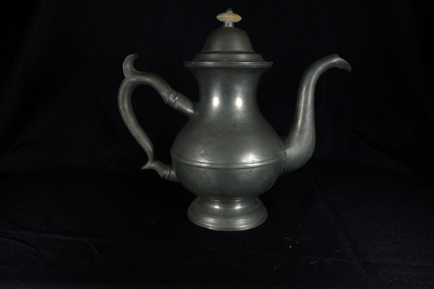 Sellew & co. Cincinnati Pewter Coffeepot