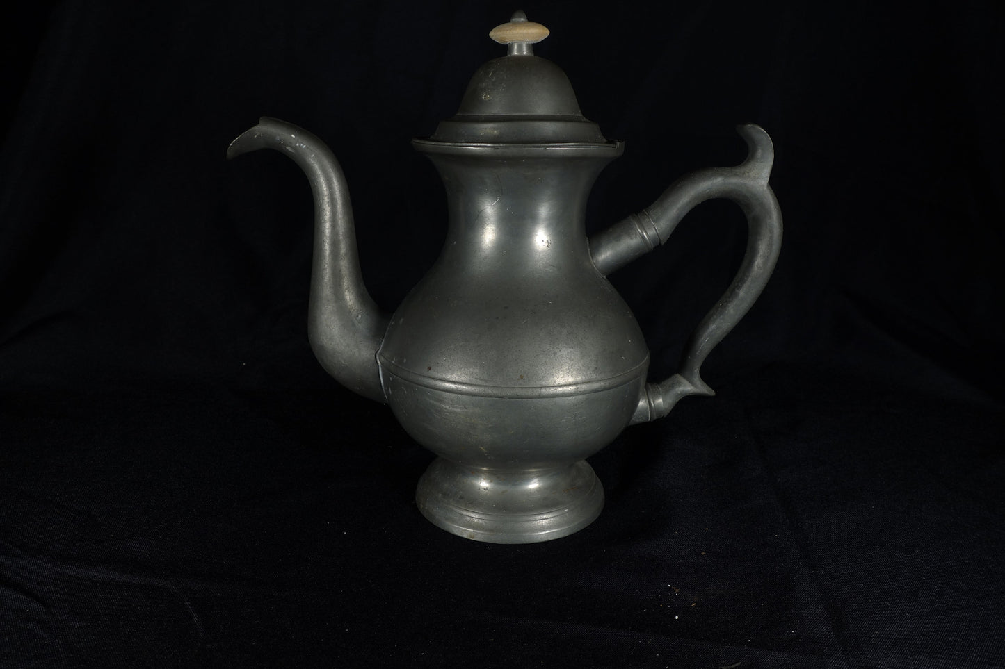 Sellew & co. Cincinnati Pewter Coffeepot