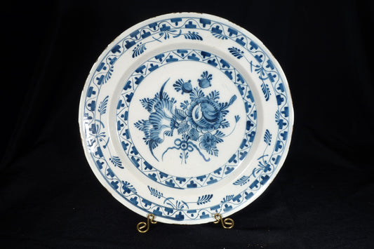 English Delft Charger