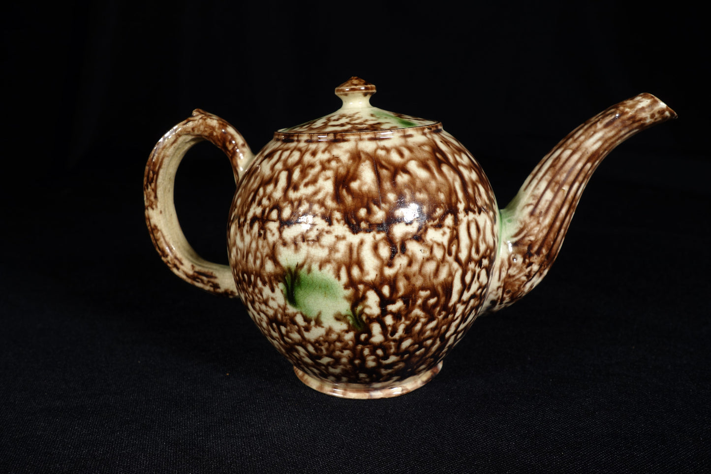 Tortoiseshell glaze "Whieldon" Teapot