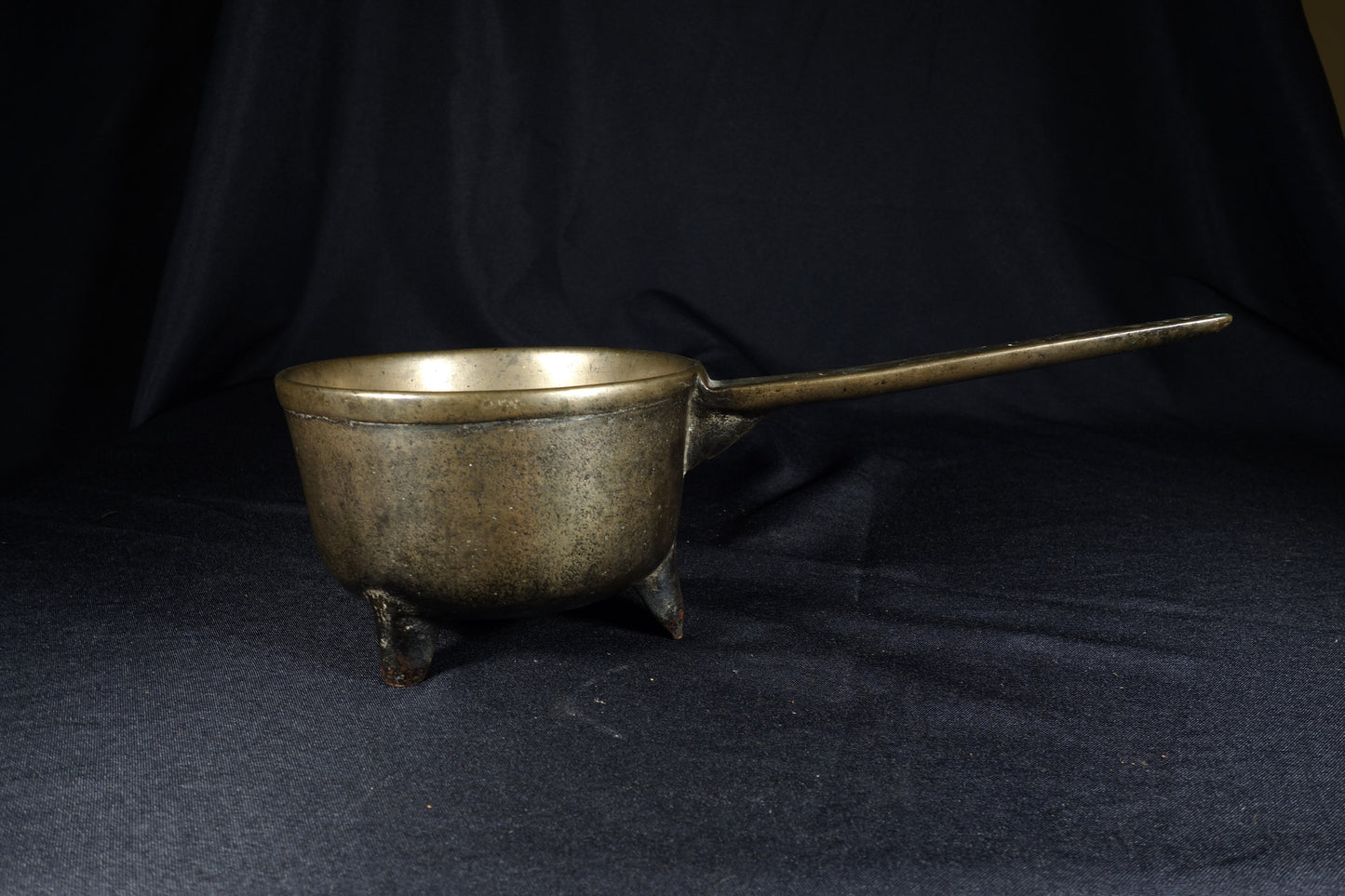 Bronze Posnet Pot