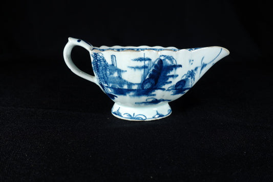 "Desirable Residence" Pattern Sauce Boat