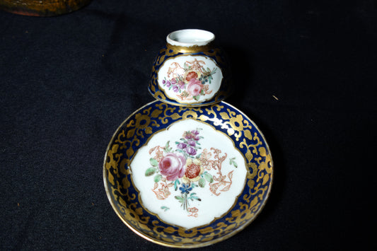 Chinese Export Tea Bowl and Saucer