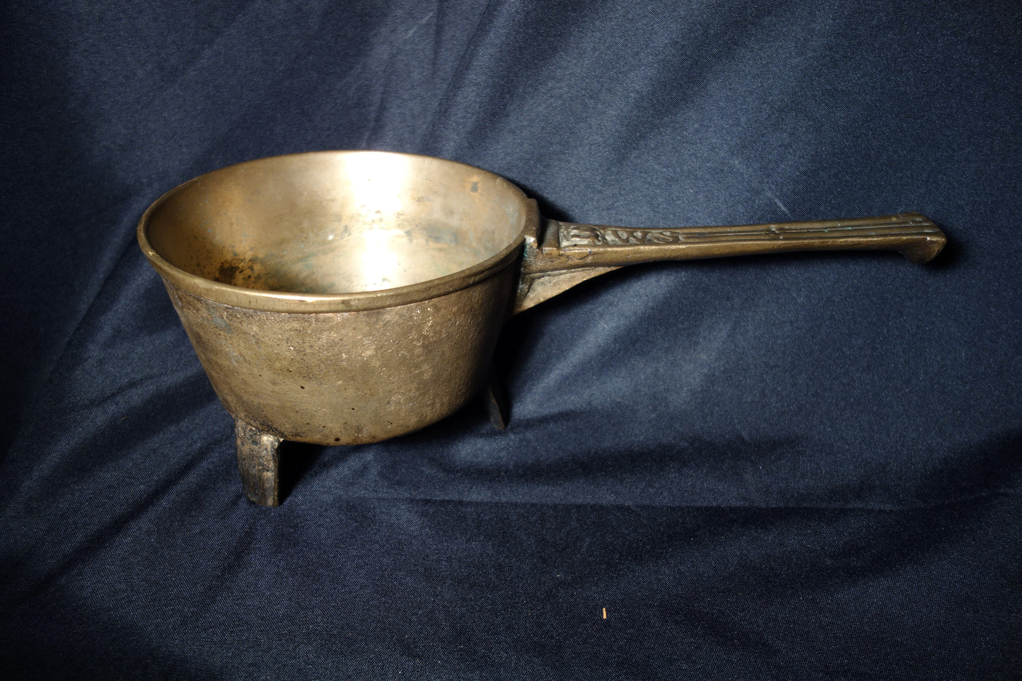 Bronze Posnet Pot