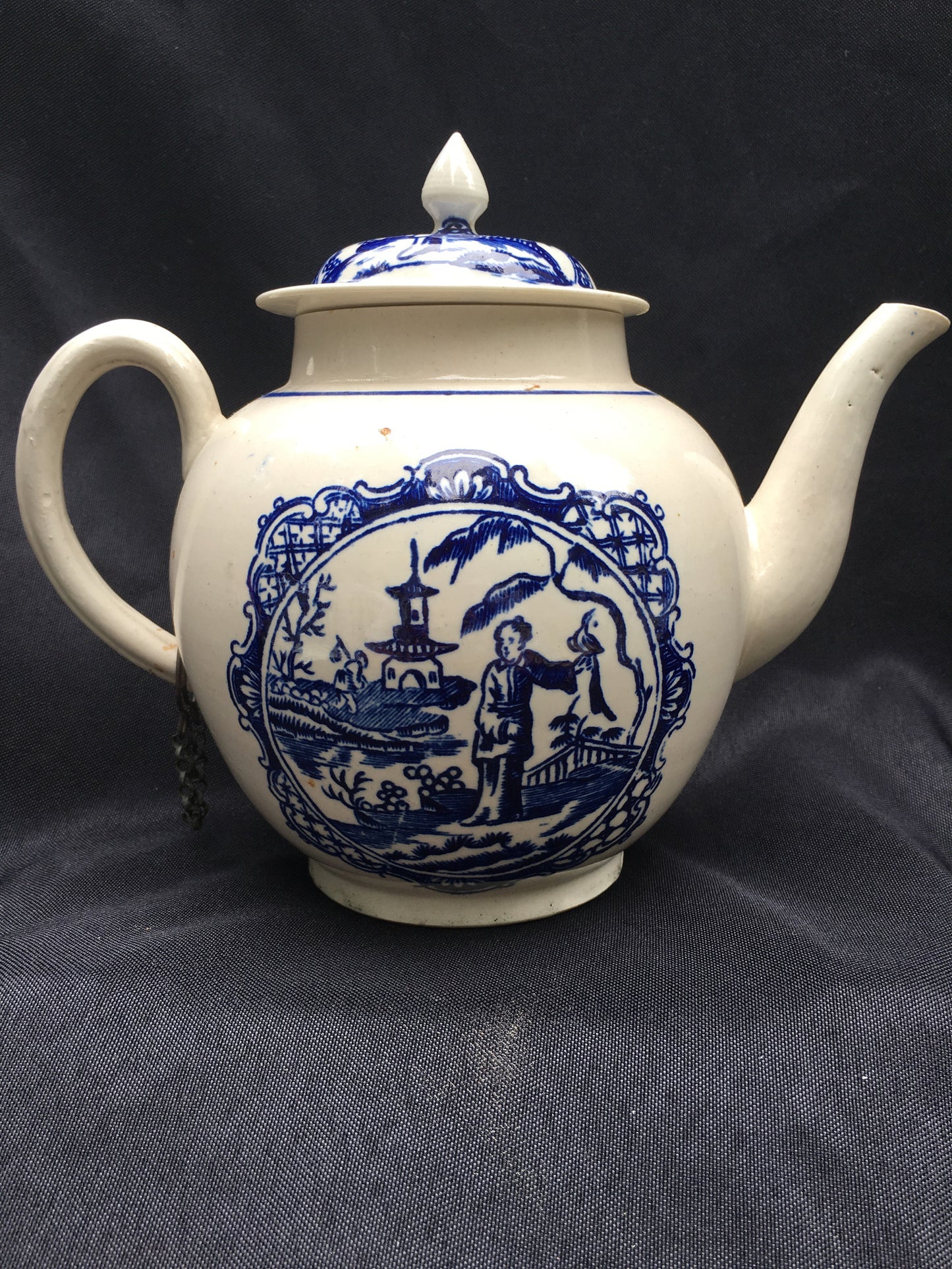 Lowestoft Teapot
