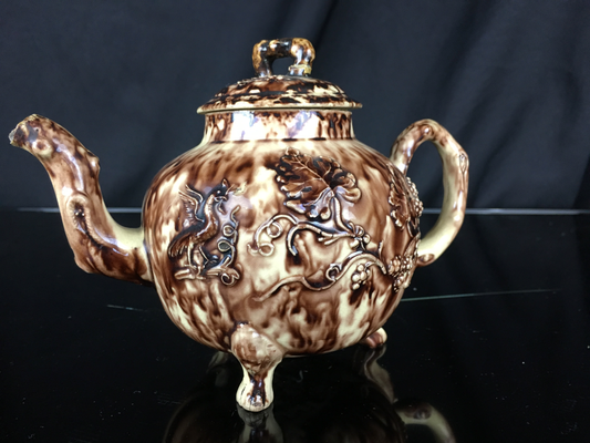 Tortoiseshell Liver Bird Teapot