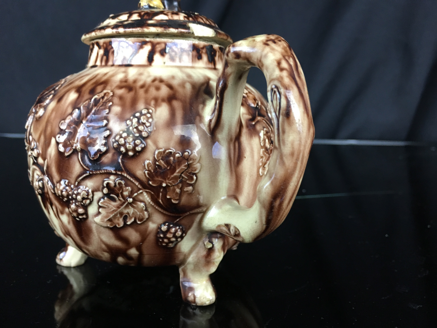 Tortoiseshell Liver Bird Teapot